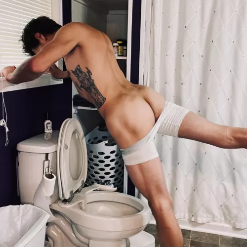 Sometimes the AMs be like… by TheNakedNovelist