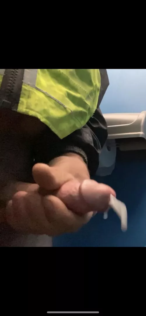 Sometimes you gotta rub one out at work by bh8712