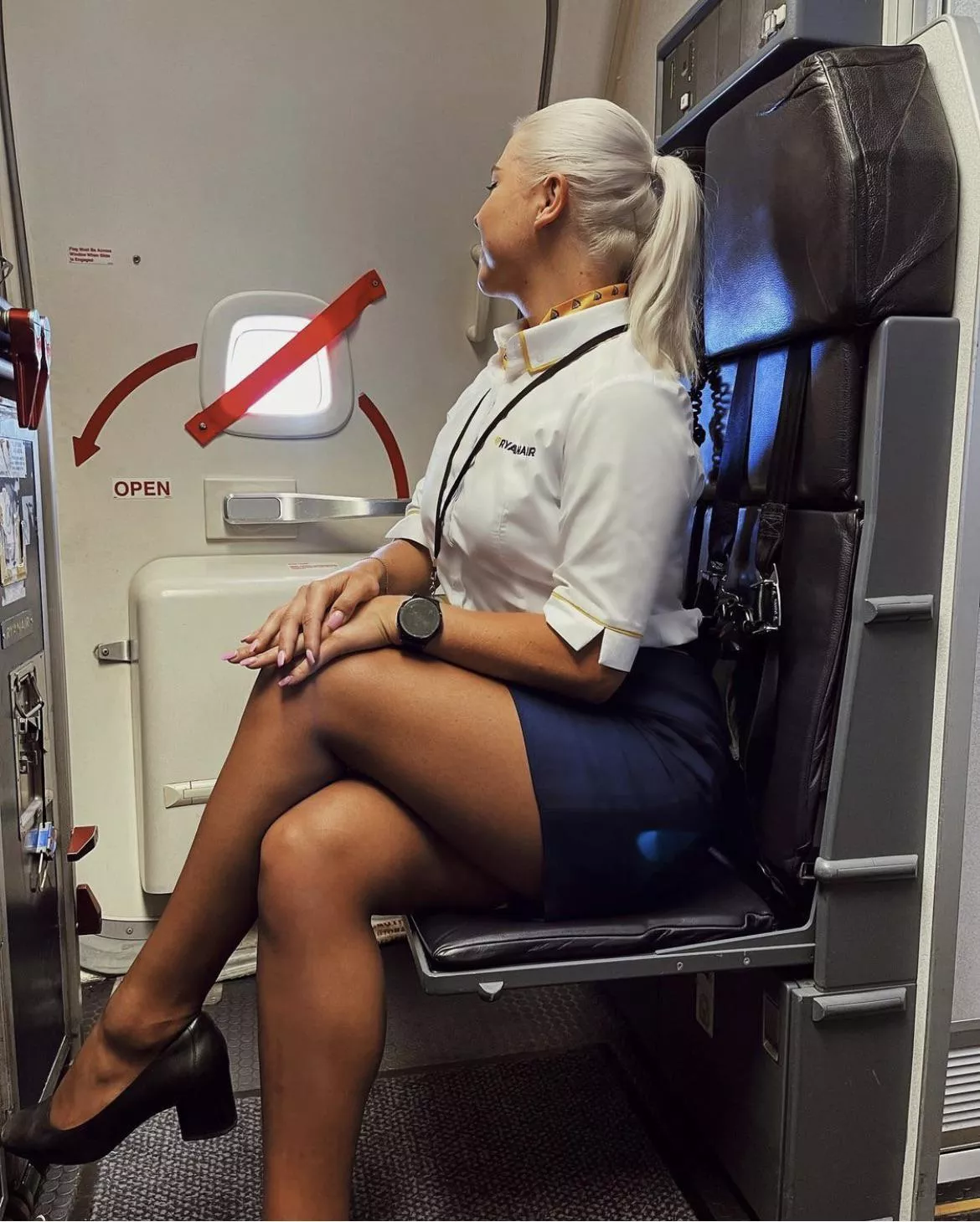 Somewhere 39,000 feet posted by arrayoutofbounds