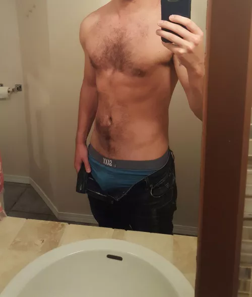 Somewhere between a swimmer and Wolverine by LumpySpacePants