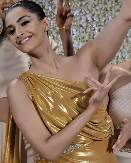 Sonam Kapoor by DarkArmpitSmell