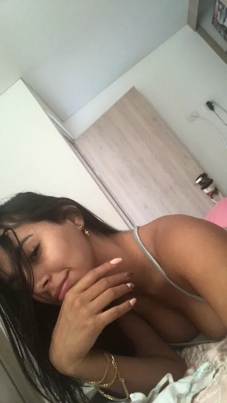 Soo I’ve always wondered ? Do I have DSLs 🥺 by KellySecret