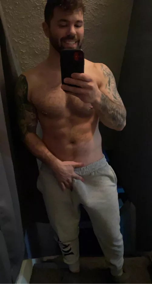 Sorry but I really like these sweatpants by quitethekynk