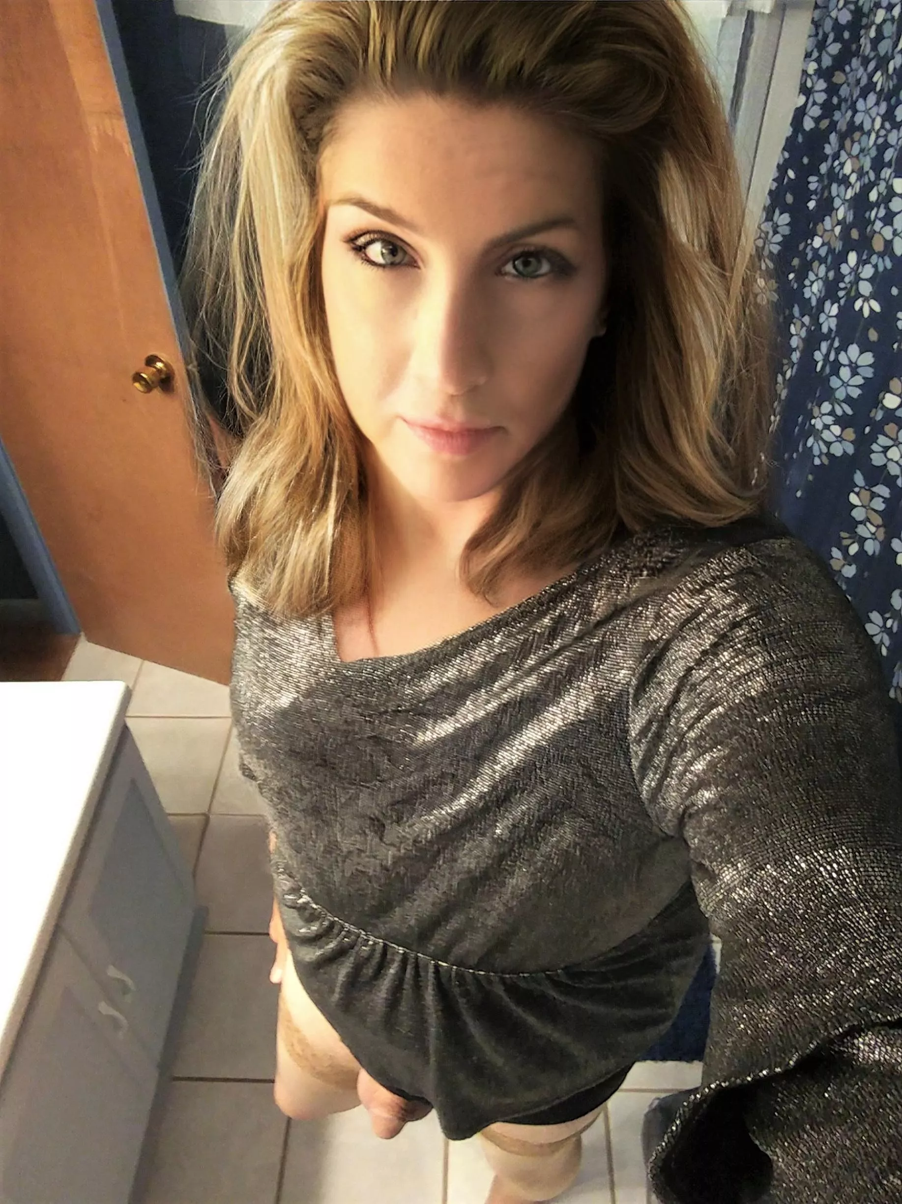 Sorry but my cock is tiny compared to the other girls on here. 😥 posted by rashell69