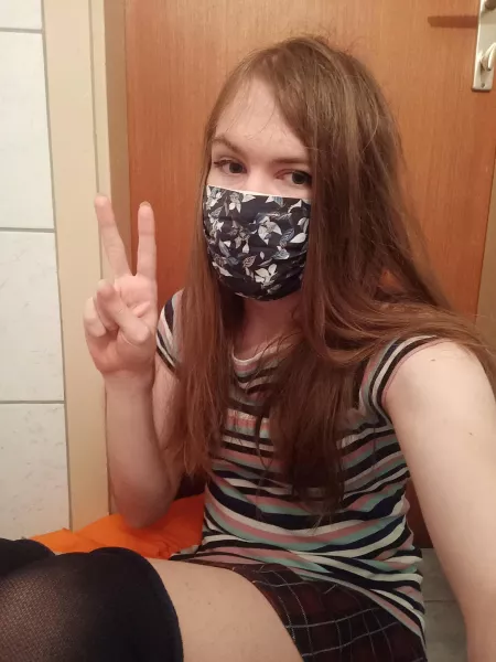 Sorry for my messy hair~ by DumbStella