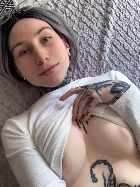 Sorry my boobs just want attention by Sophiiechens