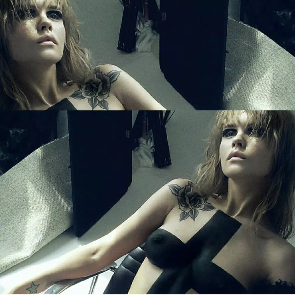 Sort of a Daryl Hannah in Blade Runner vibe, and boobs, still working on finding more context for the images. posted by [deleted]