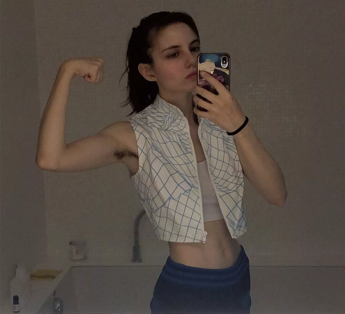 Spaceship mechanic here to take care of your engine troubles posted by liararoux