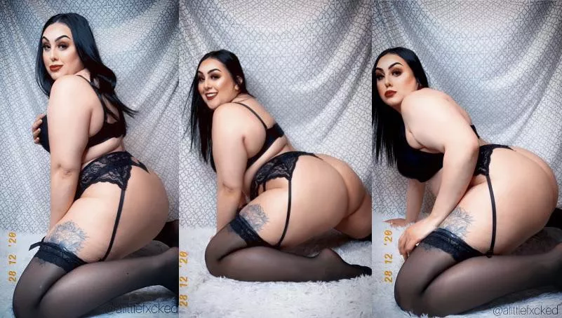 Spank me posted by LoveNeon19