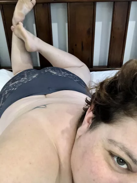 Spanking Sunday by BBWFlash-86