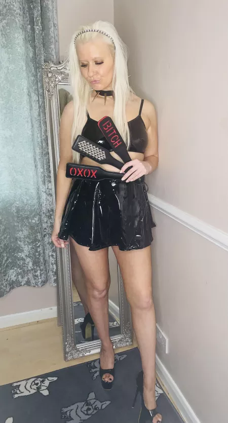 Spanking your pathetic ass is as easy as one…two…three by sparkly-and-savage