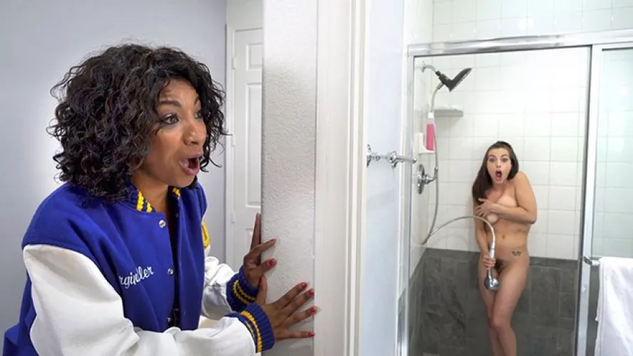 Spencer Bradley & September Reign Having fun with Torzo by ixxxhub