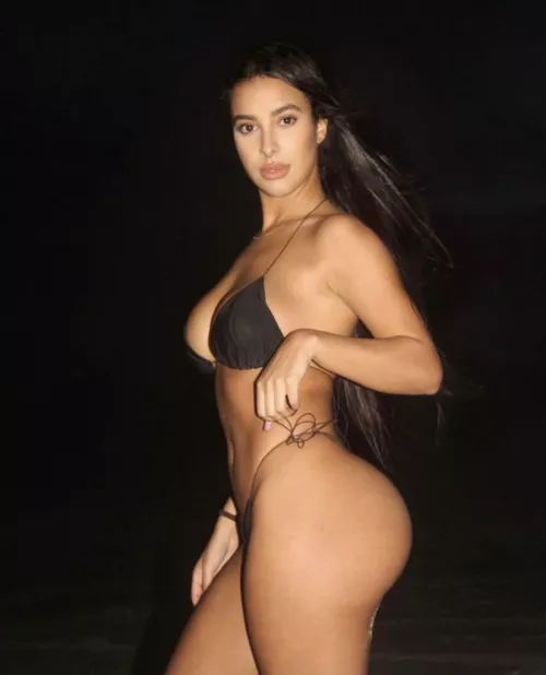 Spend the night with me 😉💦 FREE link below babe by destbaby