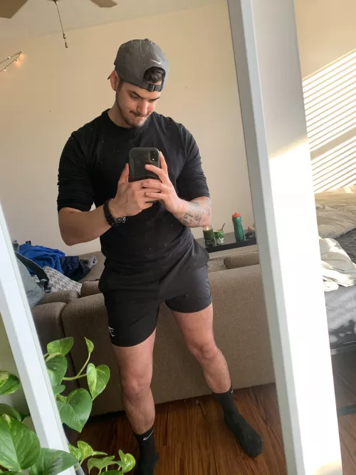 Spent my entire day binging the Scream movies and eating like crap because self care Sunday by radriggg