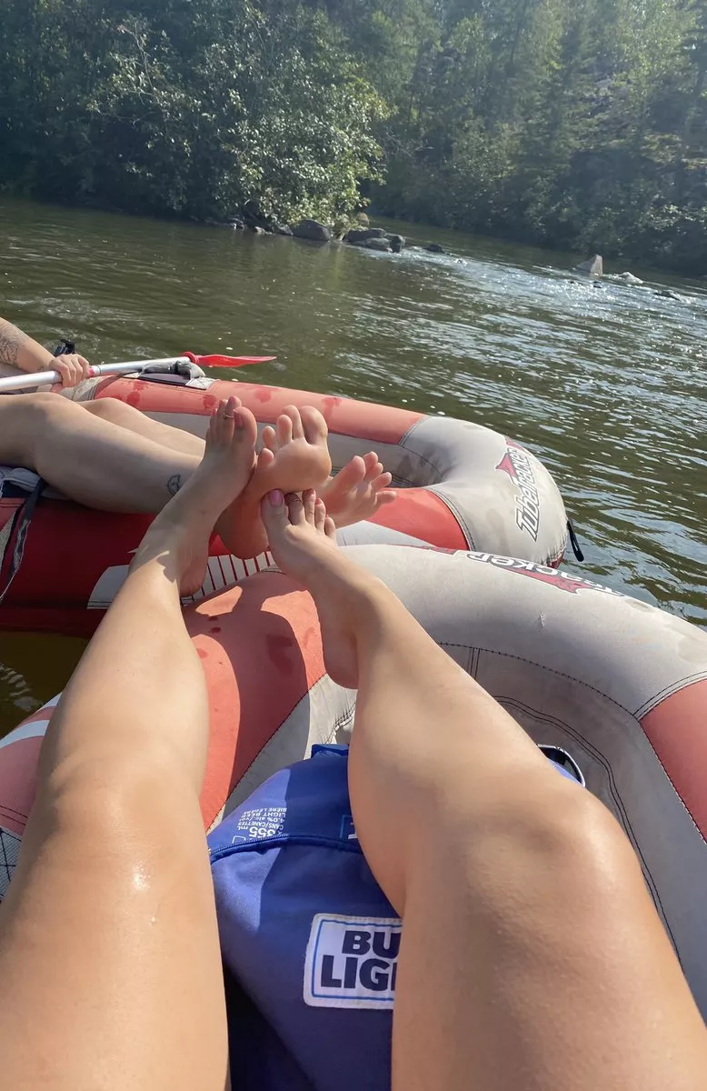 spent the day floating down a river with a friend. and of course i convinced her to take some feet pictures with me ￼￼ posted by jazzystoess