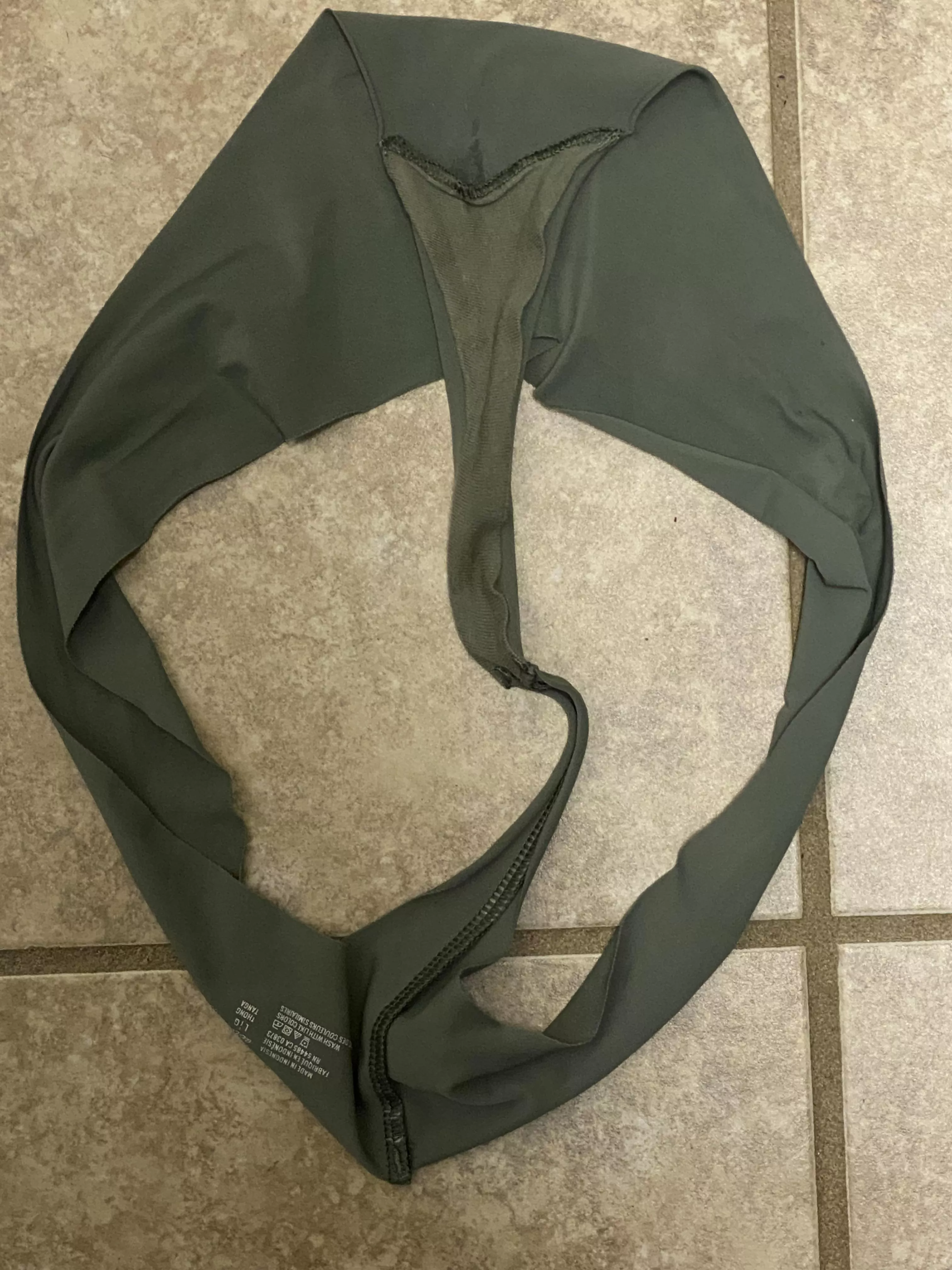 Spent the day shopping… smells like she enjoyed herself. posted by MacaronSmart