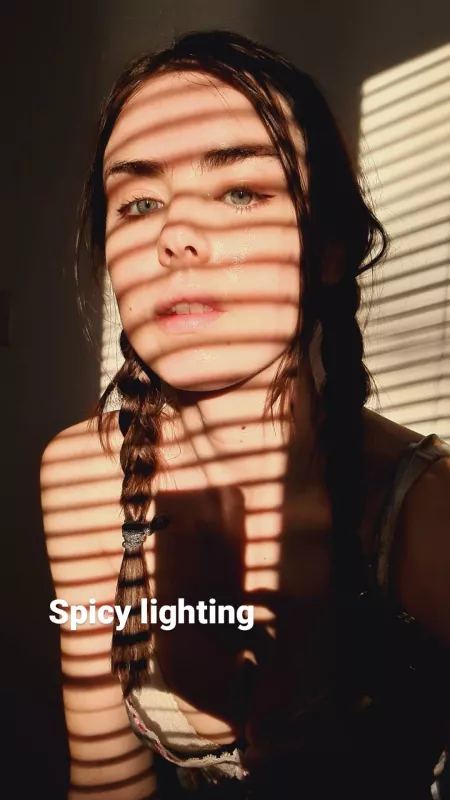 Spicy by flipnotedax