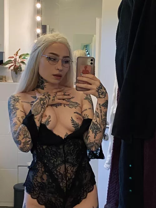 spit in my mouth by enamor_me137