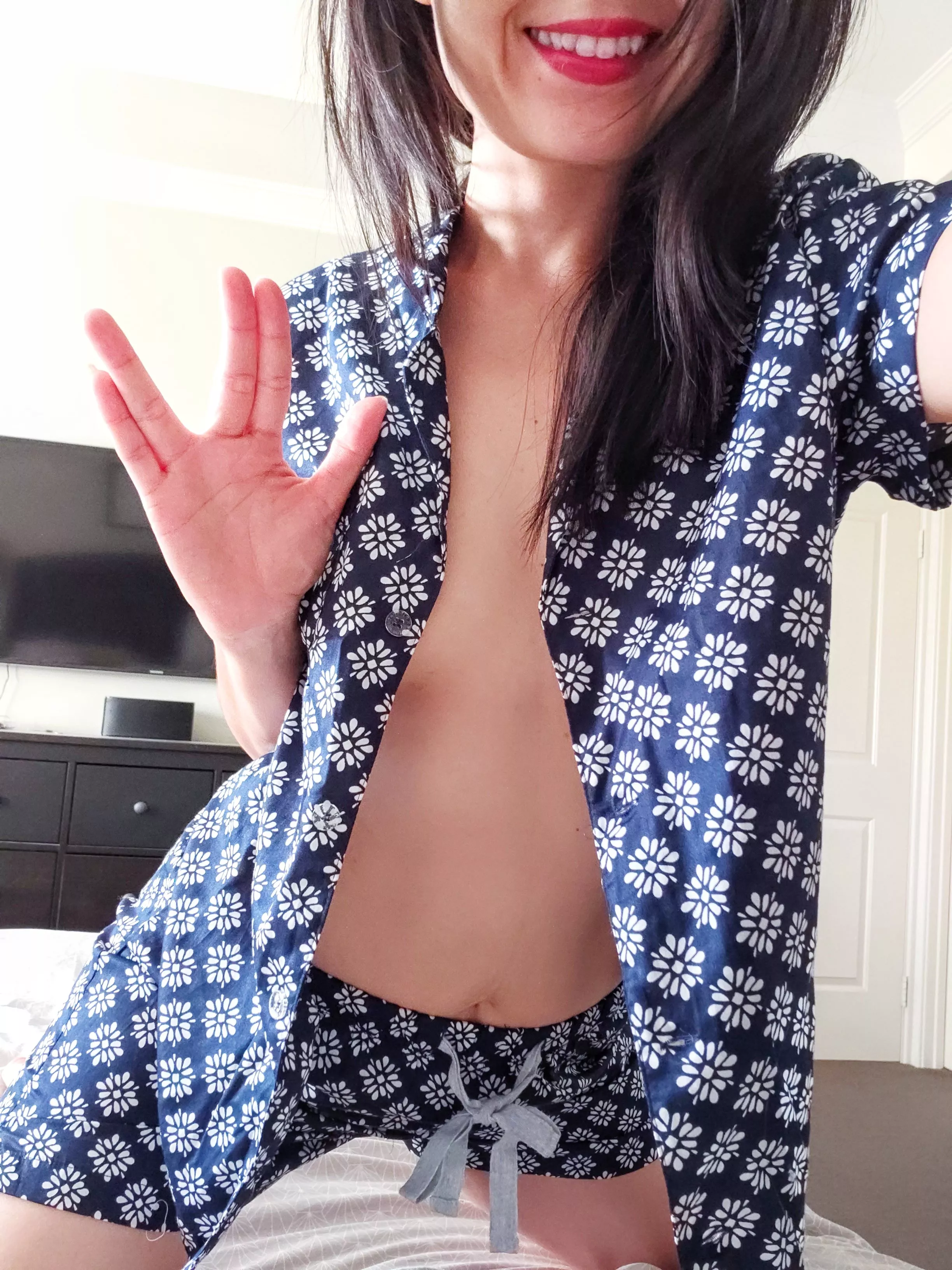 Spock on the streets, Kirk in the sheets 😉 [F] posted by ebony_eyes