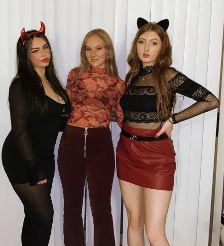 Spooky Girls by throwawayporn35