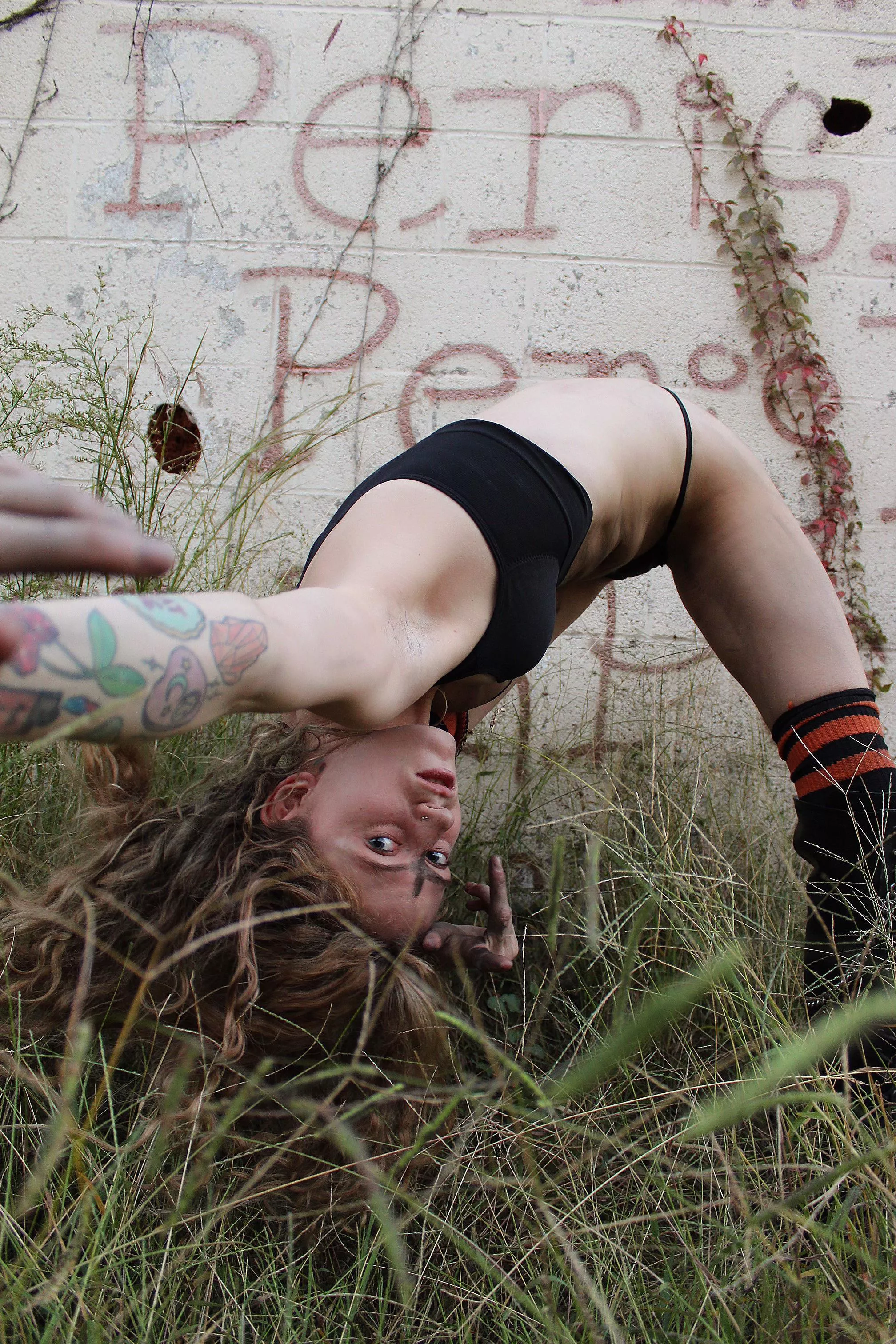 Spooky Pits 👀 posted by CheryKitty420