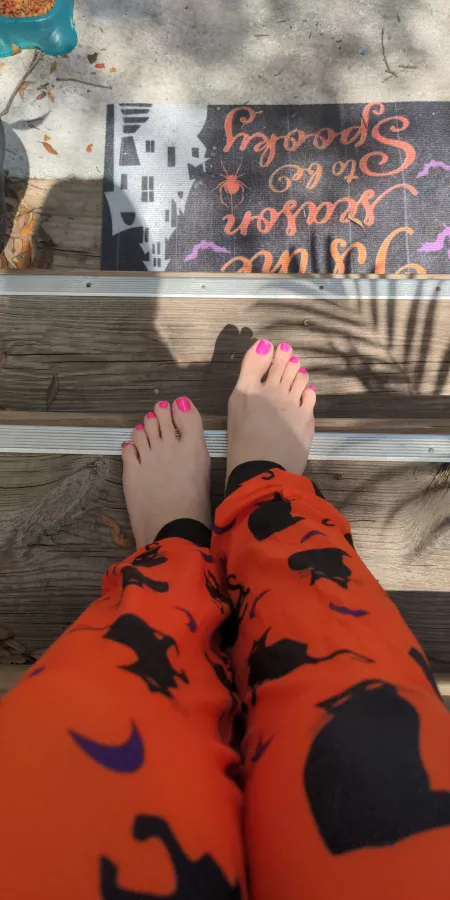 Spooky season is here by pretty_lil_thang