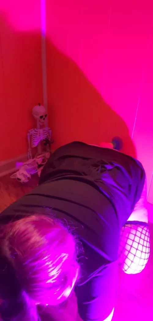 👻Spooky Season Sale👻 Sub for $6.66 all month long 🎃Top 11% 🎃 MILF 🎃 Bi 🎃 Brat 🎃 Tattoed 🎃 Pierced 🎃 900+ pics/vids 🎃 Daily uploads 🎃 Kink/Fetish Friendly 🎃 Anal play 🎃 Solo 🎃 B/G 🎃 Squirting 🎃 Customs by amber-1995