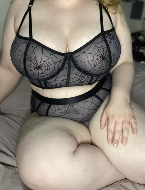 Spooky titties😈🖤 by Isabella_Mae98