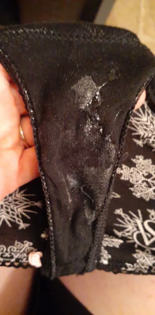 Spreading the joy 💦 by stonerchicforyou