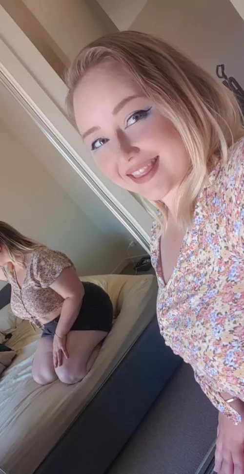 Spring time vibes for you to enjoy 🌸⚘🥰 by Chubby_Queen27