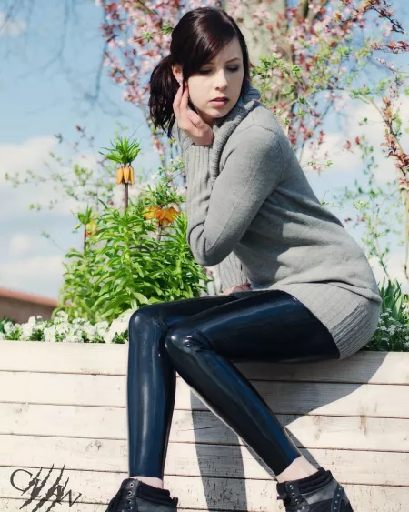 Spring Tree by lokmjuhbgtfcdesz