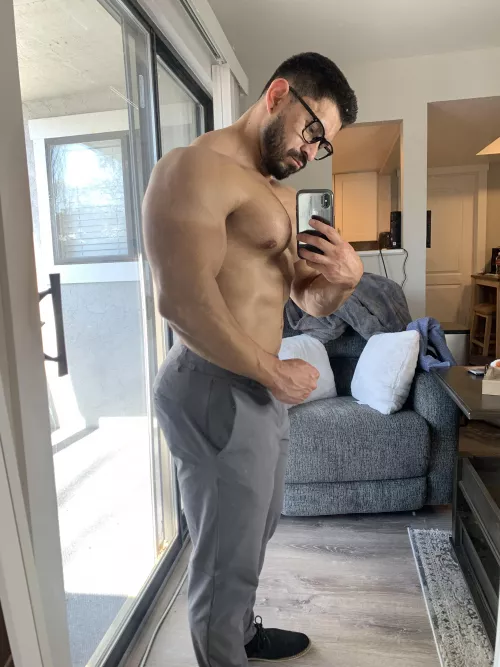 Squats are paying off. 🍑 by mateomuscle69