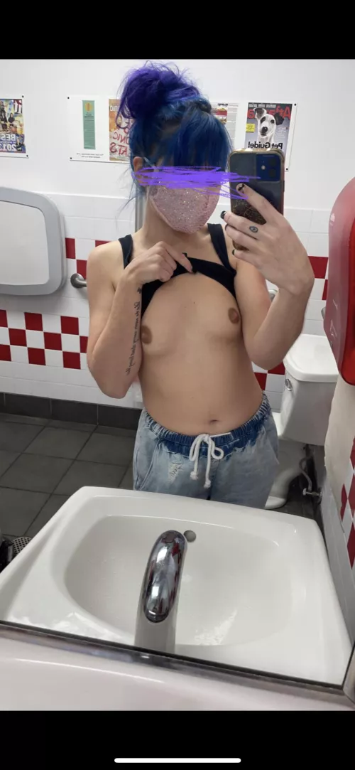 [ST] tit flash while getting a burger by Background-Weight-41