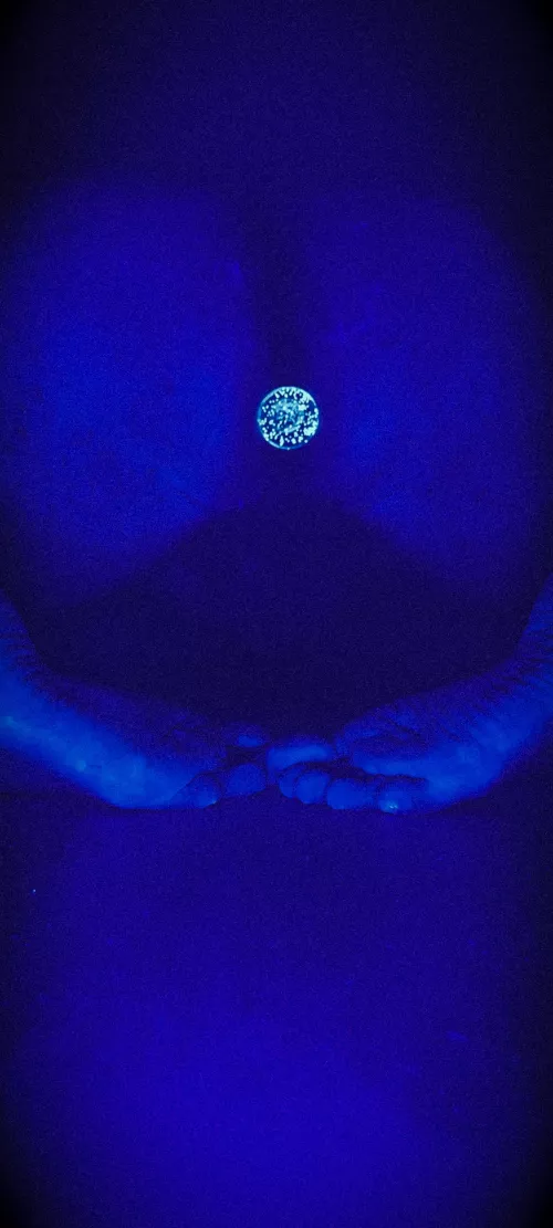 Stare into my crystal ball... by _TheLostBoy_