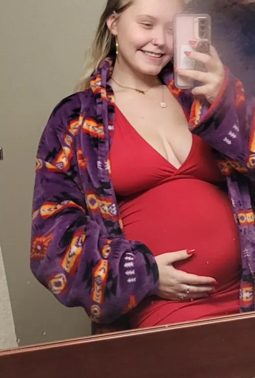 Starting to get round again 🥰 by Candycakes14