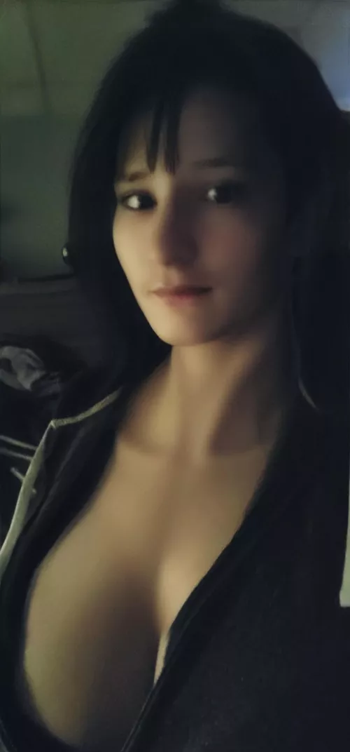 Starting to like my own face :) by gengarbot