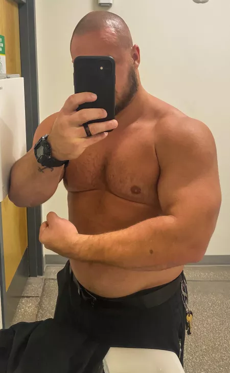 Starting to post again - bigdickbuddyxxx by bigdbuddy