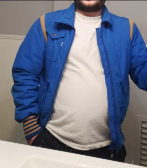 Starting to wonder if these gains are showing through my clothes by bulkingcub