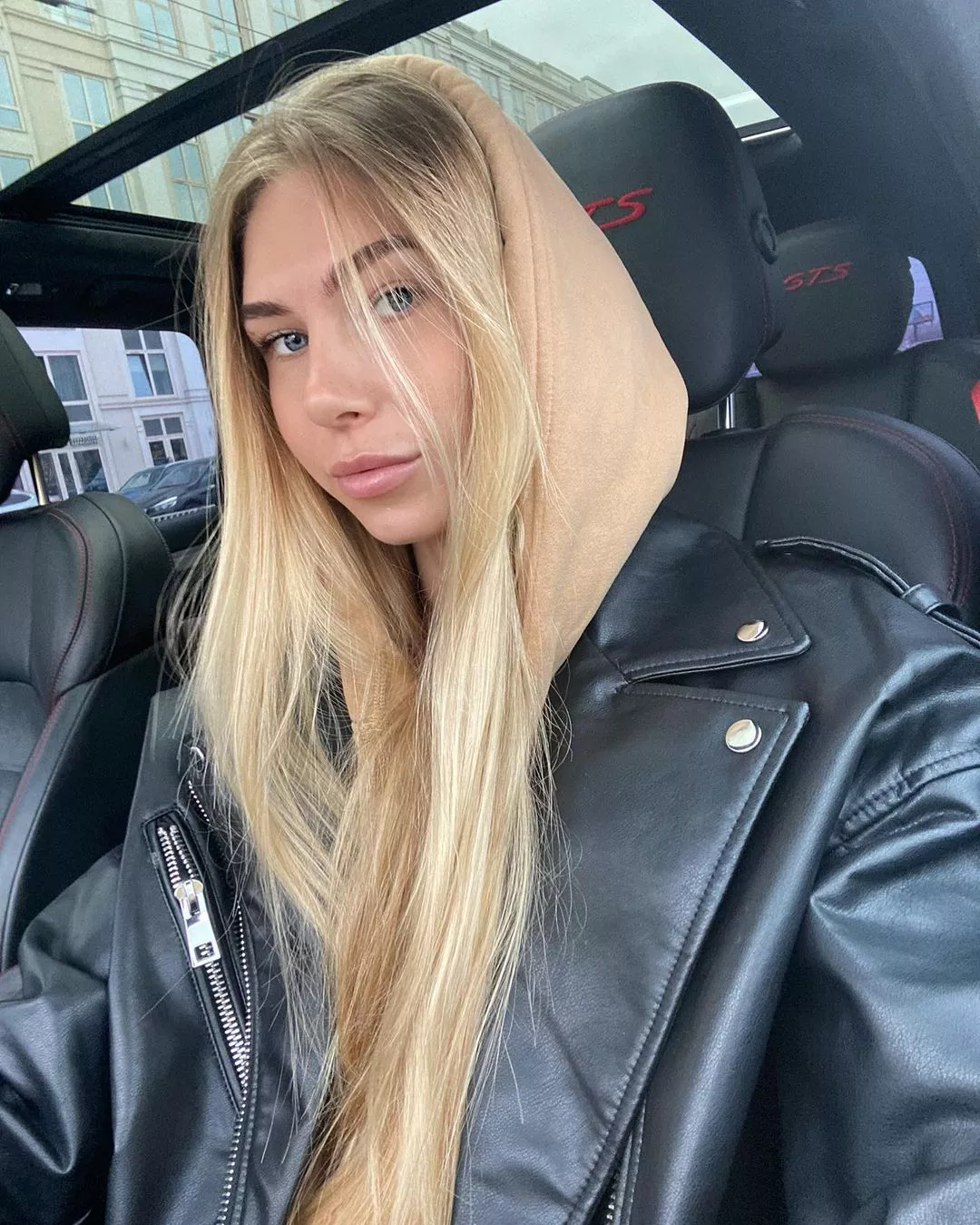 Stay beautiful as always ... posted by Robert12JM