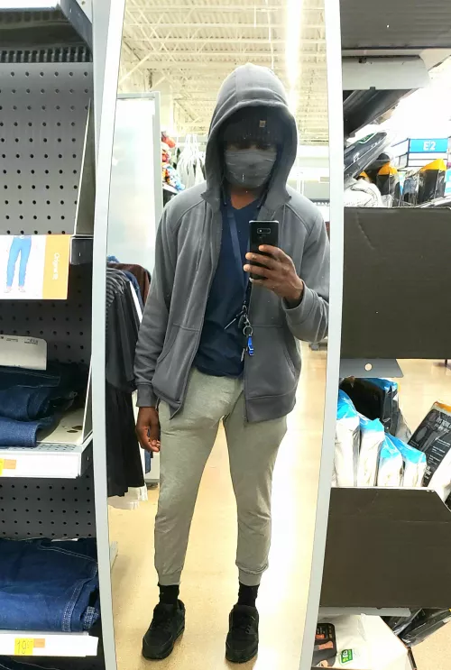 Stay warm fellas by ape40k