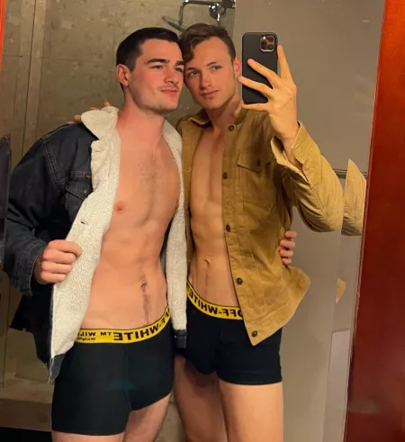 stay warm in between us by Ace_Carter