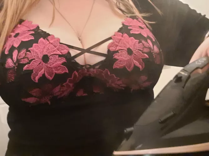 Steamy (F) by MrsSmithsAlterEgo