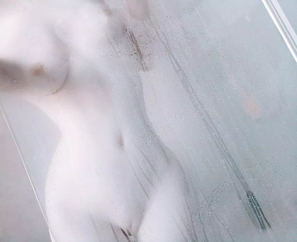 Steamy Sessions 💨 posted by Ivoryyghost