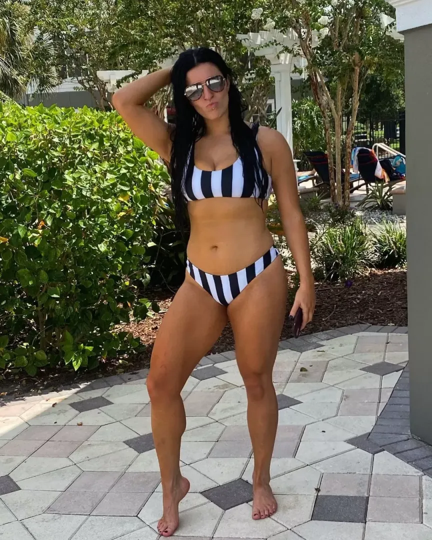 Steph De Lander posted by jessilopez1