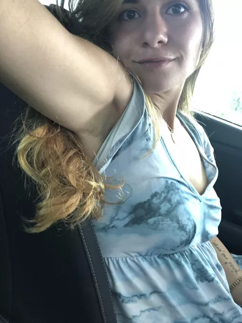 Sticky ;) by lil-athena