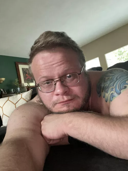 Still all messy-headed from bed. What should I play? by Gwehr