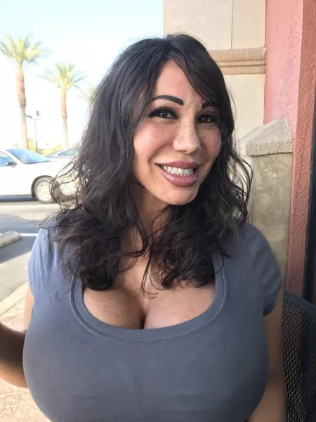 Still beautiful by maxpowers05