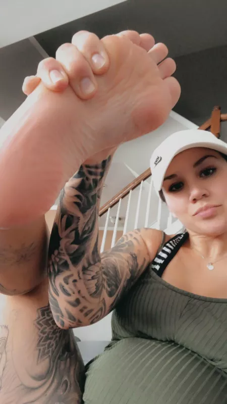 Still flexible.. where are you kissing me first? 🤤💦 by kali_feline