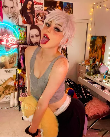 Still like me even with clothes on? 🥰 by quinn444