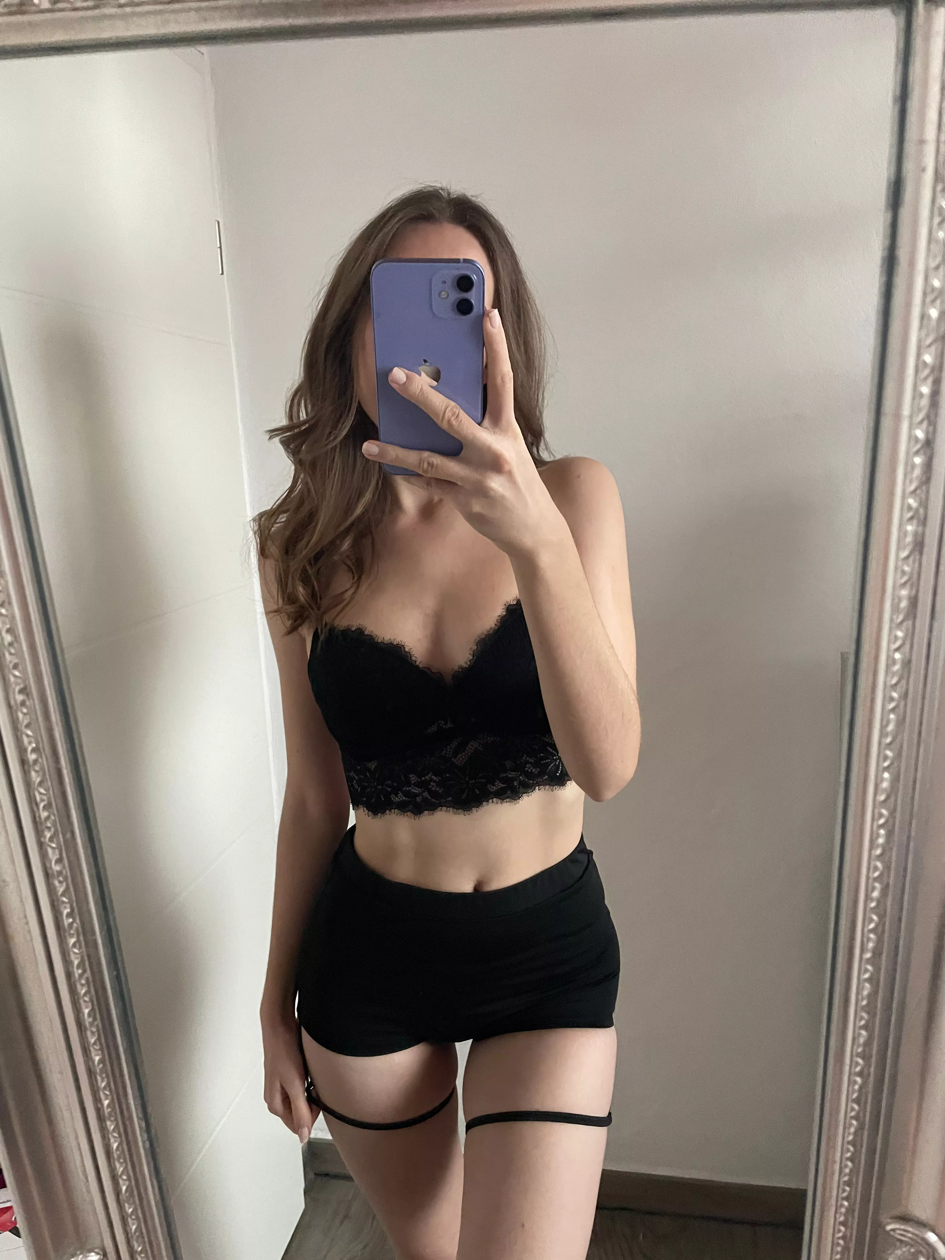 still looking for a workout partner who doesn't mind when it gets sweaty 🤭 posted by lovelyletiicia